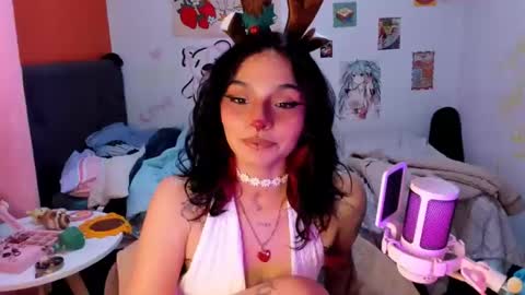 Snapshot of _dayanne_ chatting on 12.24.24 Pao online show from 12.24.24