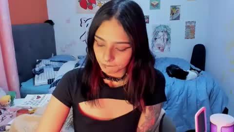 Snapshot of _dayanne_ chatting on 02.03.25 Pao online show from 02.03.25