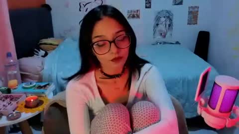 Snapshot of _dayanne_ chatting on 02.12.25 Pao online show from 02.12.25