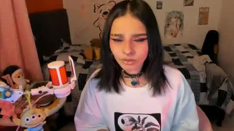 Snapshot of _dayanne_ chatting on 09.09.25 Pao online show from 09.09.25