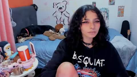 Snapshot of _dayanne_ chatting on 09.14.25 Pao online show from 09.14.25