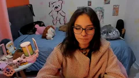 Snapshot of _dayanne_ chatting on 09.25.25 Pao online show from 09.25.25