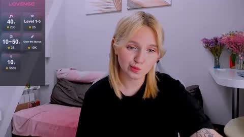 Snapshot of _dewpoint_ chatting on 09.20.25 Ri online show from 09.20.25