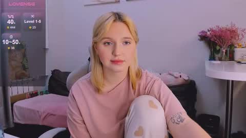 Snapshot of _dewpoint_ chatting on 09.24.25 Ri online show from 09.24.25