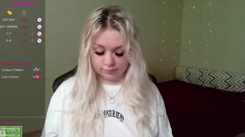 chloue and Gretta online show from 12.21.24