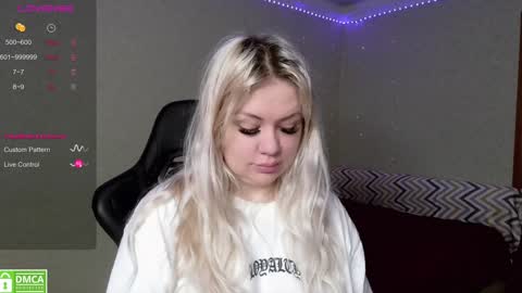 chloue and Gretta online show from 12.22.24