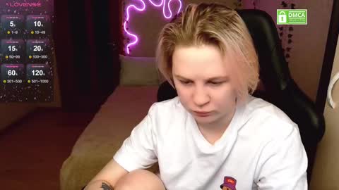 chloue and Gretta online show from 03.02.25