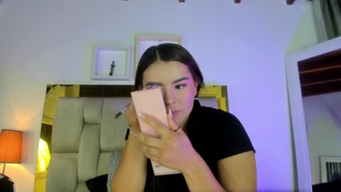 Isabella online show from 12.19.24