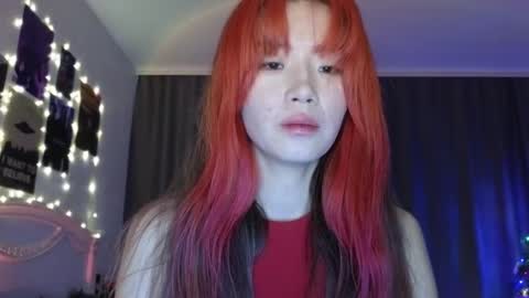 Snapshot of _eve____ chatting on 12.28.24 EveEva online show from 12.28.24