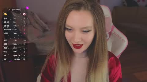 Snapshot of _evellyn_ chatting on 01.25.25 Evie online show from 01.25.25