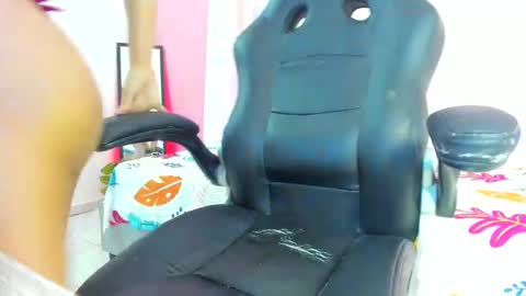 Snapshot of _gaby0_ chatting on 10.12.25 gabriela online show from 10.12.25