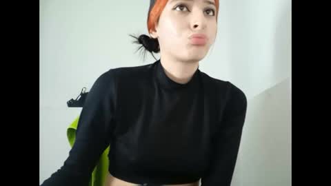 Snapshot of _genesid_dixton chatting on 12.04.24 Mia-foster online show from 12.04.24