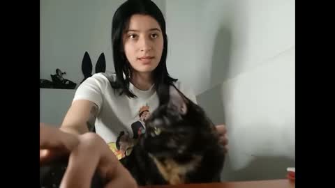 Snapshot of _genesid_dixton chatting on 02.06.25 Mia-foster online show from 02.06.25