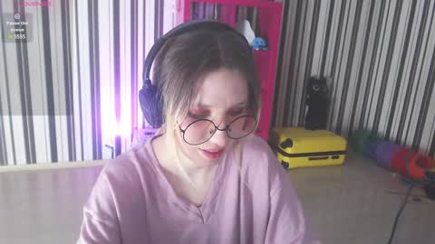 Snapshot of _hanna_moon_ chatting on 12.24.24 Hannaolotl online show from 12.24.24