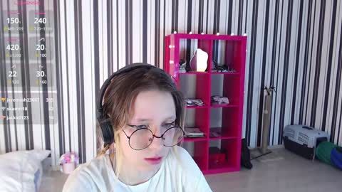 Snapshot of _hanna_moon_ chatting on 02.08.25 Hannaolotl online show from 02.08.25
