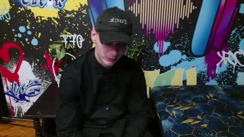 _happydayleon_ online show from 09.22.25