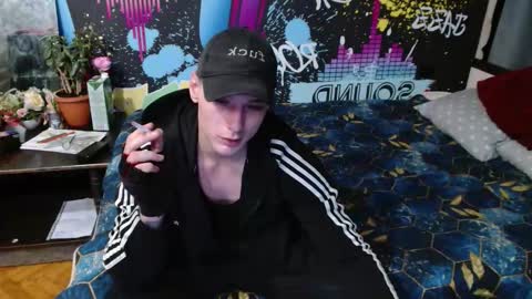 _happydayleon_ online show from 09.24.25