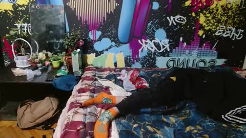 _happydayleon_ online show from 09.26.25