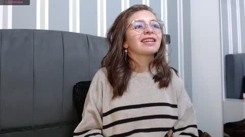 Snapshot of _isaabellaa chatting on 12.22.24 Isa online show from 12.22.24