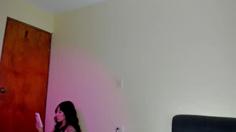 Snapshot of _isabella99_ chatting on 10.23.25 Isabella online show from 10.23.25