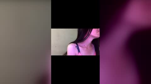 Snapshot of _itsleia7_ chatting on 11.28.25 online show from 11.28.25