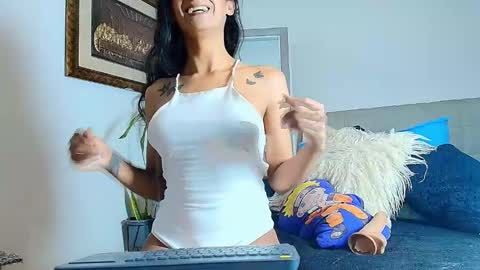 Snapshot of _jade_2 chatting on 11.02.25 Jade  online show from 11.02.25