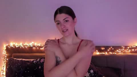 _just_a_simple_girl online show from 11.22.25