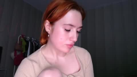 Snapshot of _katemiller_ chatting on 12.19.24 katemiller online show from 12.19.24