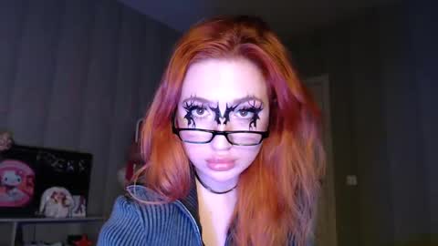 Snapshot of _katemiller_ chatting on 01.07.25 katemiller online show from 01.07.25