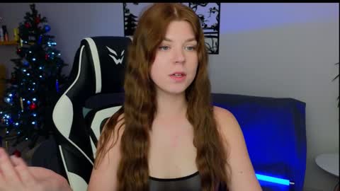 Snapshot of _kirieshka chatting on 12.22.24 Molly   Emily online show from 12.22.24