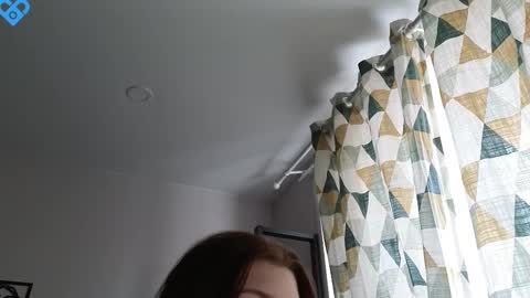 Snapshot of _kirieshka chatting on 02.24.25 Molly   Emily online show from 02.24.25