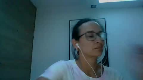 Snapshot of _laflaka2024 chatting on 09.16.25 SANDRA online show from 09.16.25