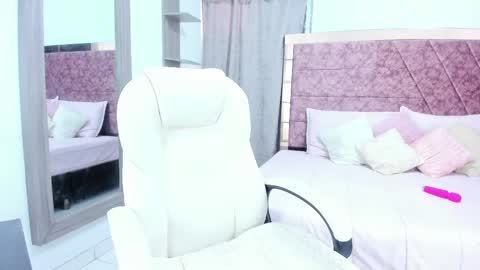 NAILHA SAJANI  online show from 03.11.25