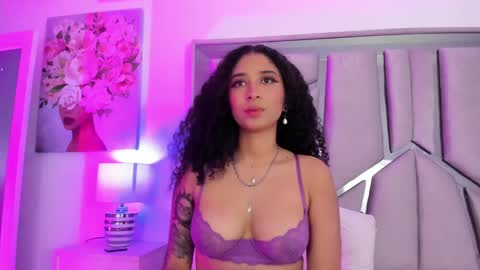 Lanna  online show from 02.17.25