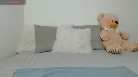 Snapshot of _little_misss chatting on 01.15.25 Mila online show from 01.15.25