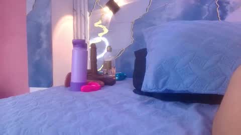 Lorrayne online show from 11.17.25