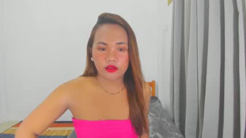 Snapshot of _lovelyyan69_ chatting on 03.07.25 _lovelyyan69_ online show from 03.07.25