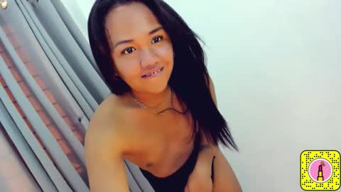 Snapshot of _lovelyyan69_ chatting on 09.15.25 _lovelyyan69_ online show from 09.15.25