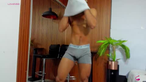 _luca_flame online show from 11.20.25