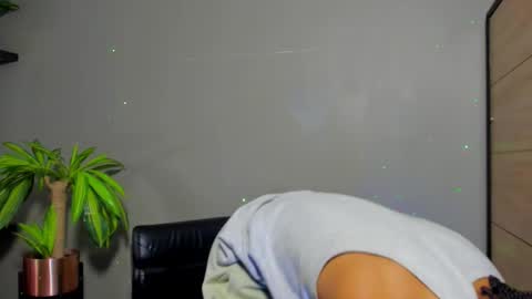 _luca_flame online show from 11.25.25