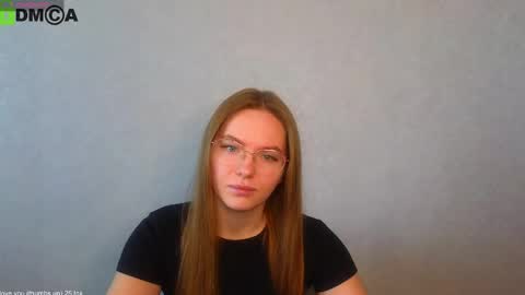Snapshot of _lysafeta_ chatting on 02.19.25 Welcome guys  Pleasure to see you all here  My name is Lysafeta and MichaelaTip menu is active Private is open  online show from 02.19.25