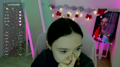 Snapshot of _margoqueen_ chatting on 12.13.24 Margo online show from 12.13.24