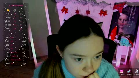 Snapshot of _margoqueen_ chatting on 12.20.24 Margo online show from 12.20.24