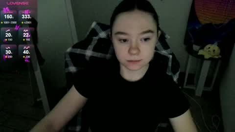 Snapshot of _margoqueen_ chatting on 03.10.25 Margo online show from 03.10.25