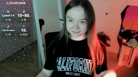 Snapshot of _margoqueen_ chatting on 09.17.25 Margo online show from 09.17.25