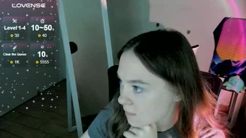 Snapshot of _margoqueen_ chatting on 09.18.25 Margo online show from 09.18.25