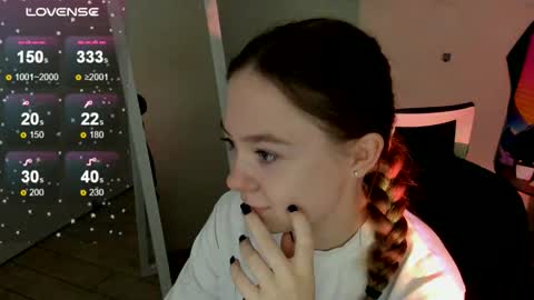 Snapshot of _margoqueen_ chatting on 09.20.25 Margo online show from 09.20.25
