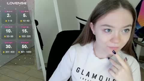 Snapshot of _margoqueen_ chatting on 09.21.25 Margo online show from 09.21.25