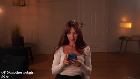 Snapshot of _mariarty_ chatting on 10.12.25 Marie - -25 discount online show from 10.12.25