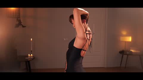 Snapshot of _mariarty_ chatting on 10.30.25 Marie - -25 discount online show from 10.30.25